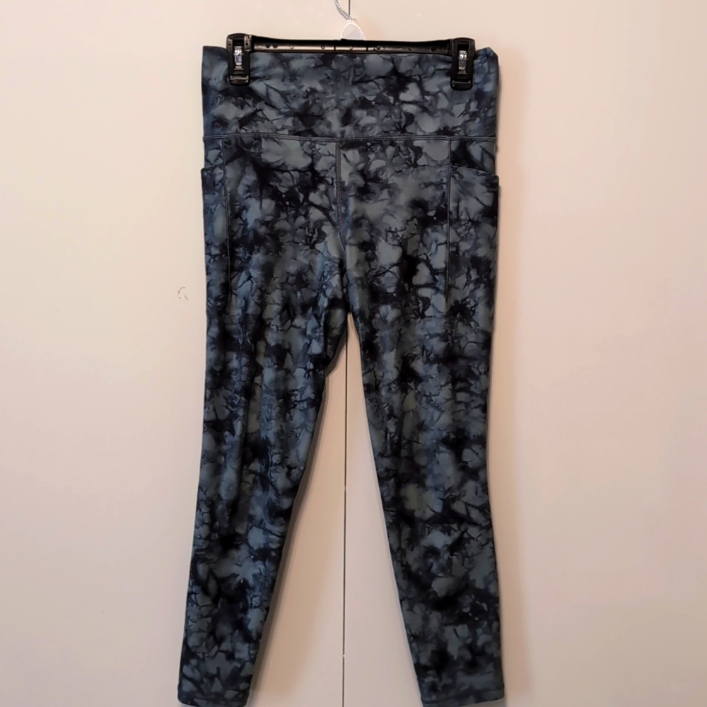 Athleta Salutations Stash Pocket 7/8 Tights Leggings Size Medium Bundle - Picture 5 of 15
